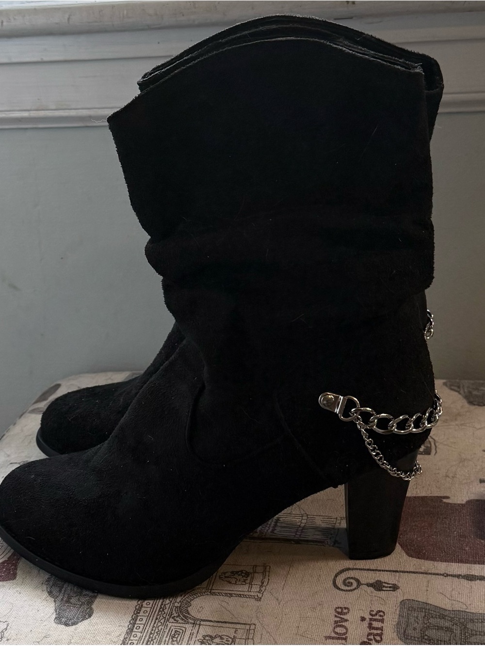 Black Women's Mid-Calf Heeled Boots with Chain Accent